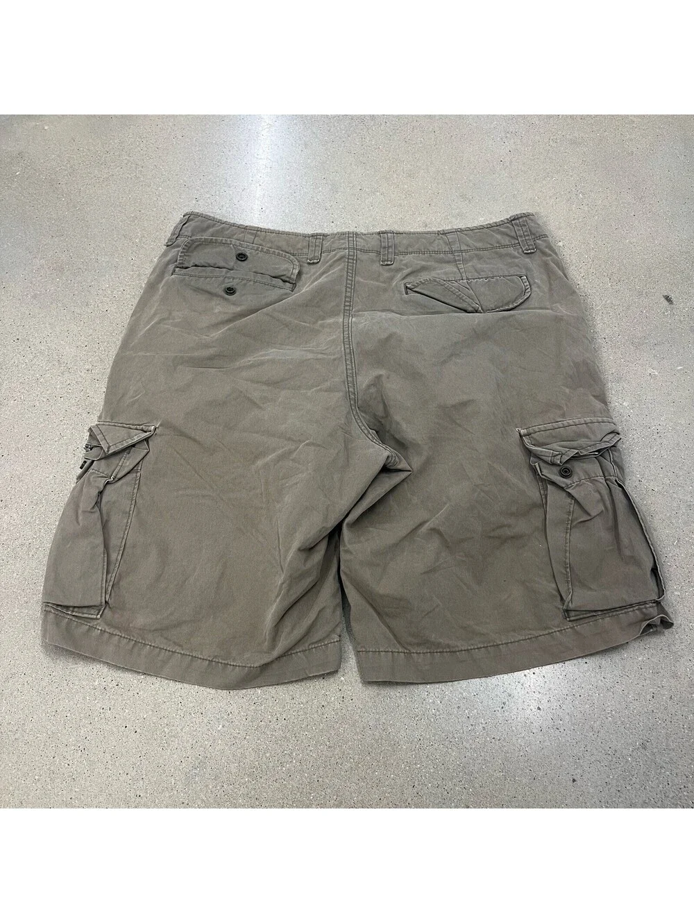 VINTAGE Gap Shorts Mens 36 Brown Cargo Khakis Utility Grunge Y2K Adult